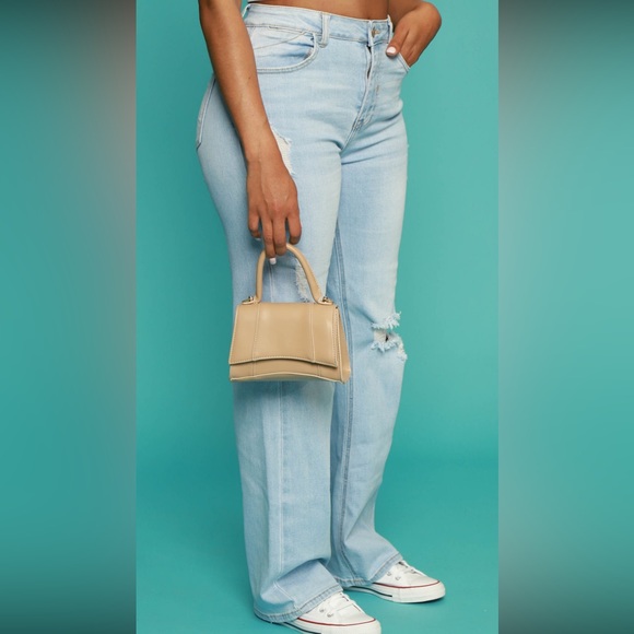 Swank A Posh Talk To Me Distressed Bootcut Jeans -
Light Wash Size-13 - Picture 6 of 7